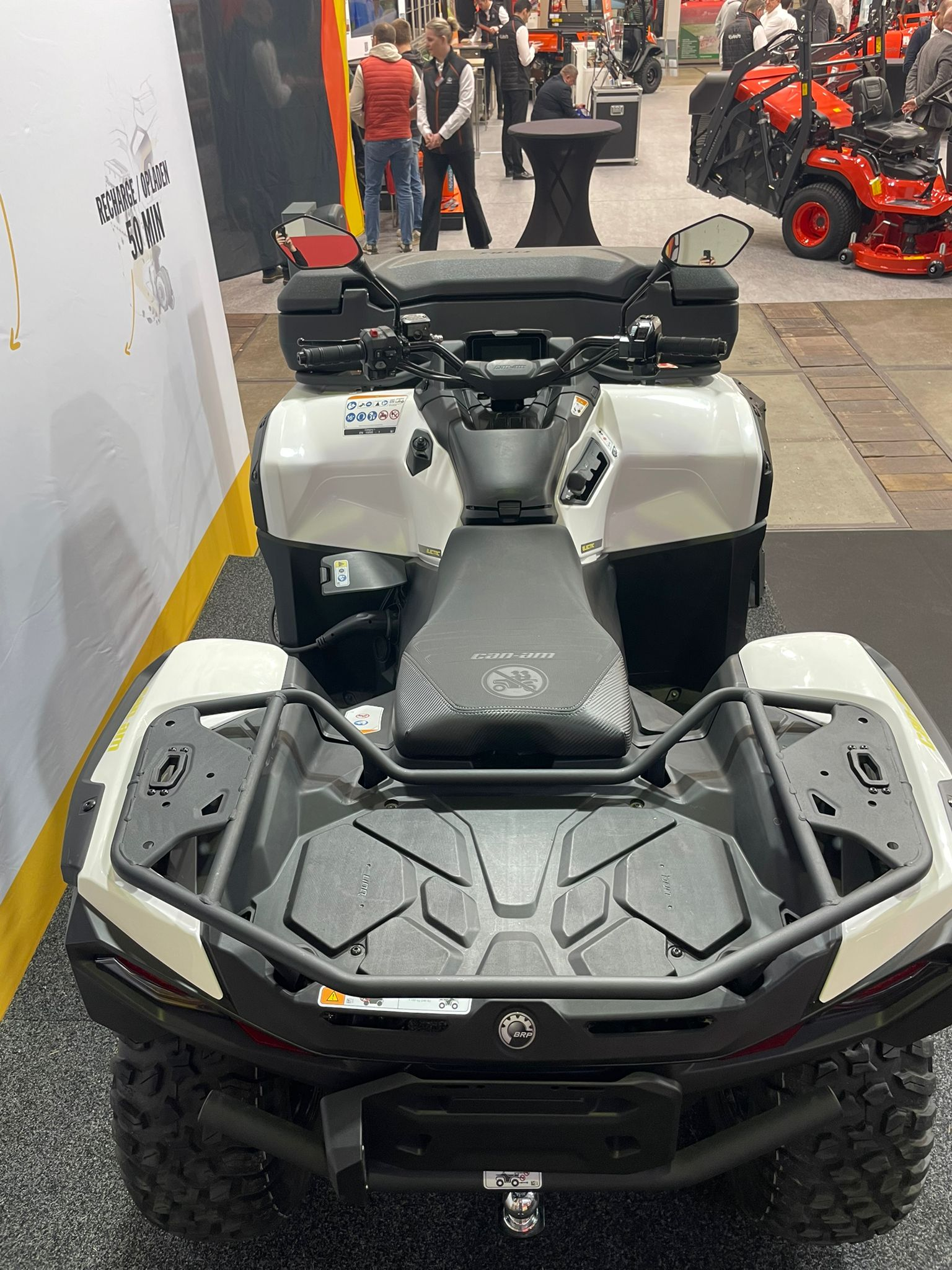 b8e22ac1-bf1f-4949-b3ac-cabb36f61111