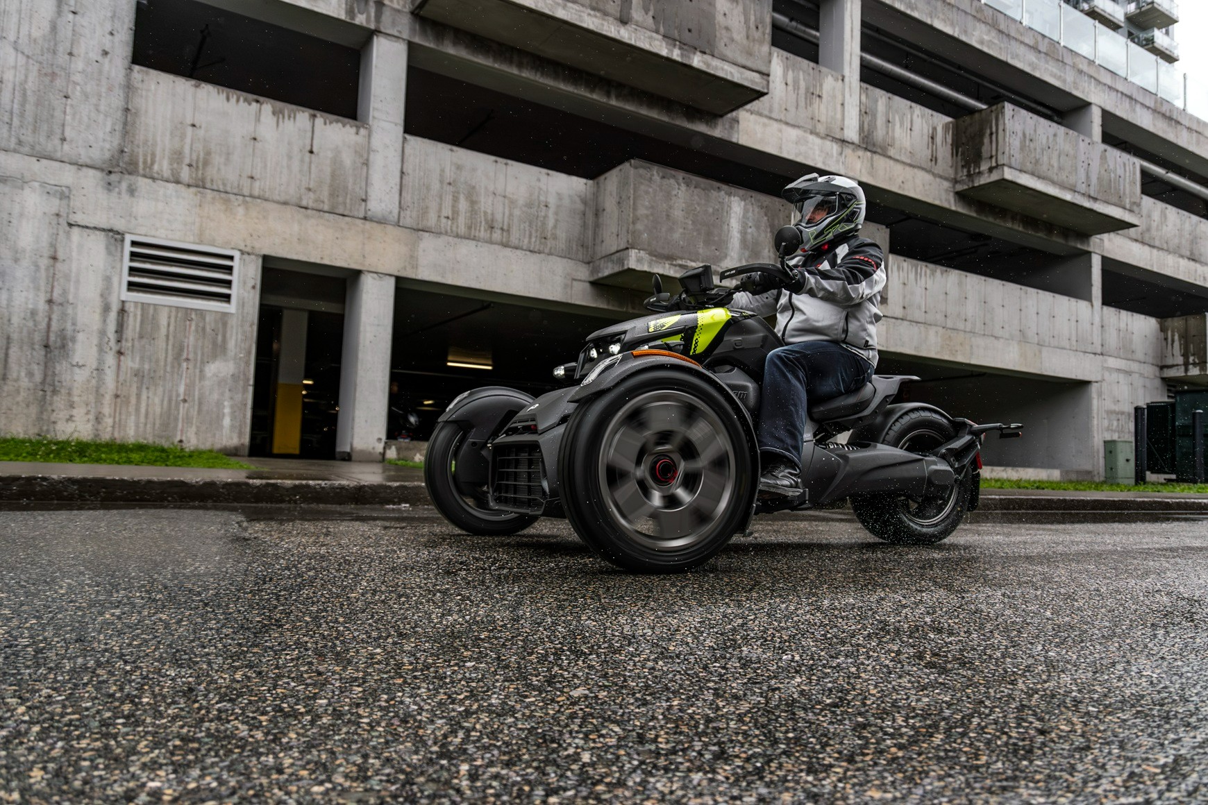 ONRD-MY27-3WV-RYK-RALLY-ACTION-G29395-RGB