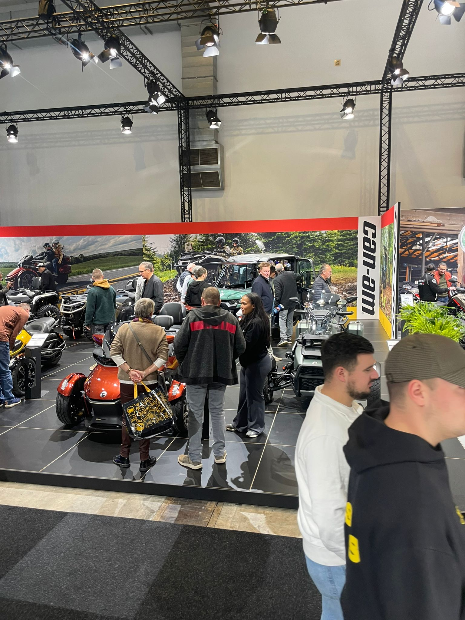 4fe9d09a-8722-4e9e-9f8c-05f1d3a6bf16