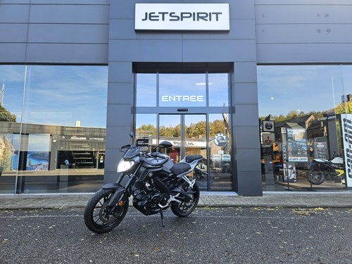 YAMAHA MT 125