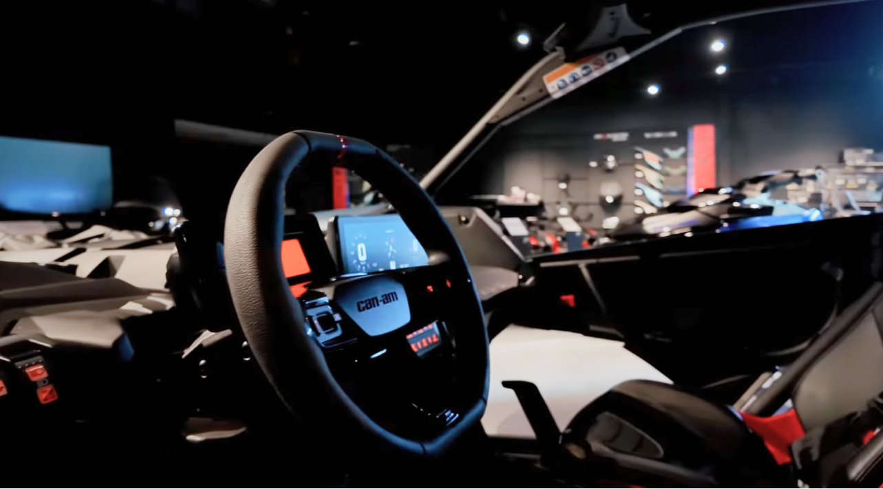 Volant Can-Am Maverick XRS Turbo 2026 commandes