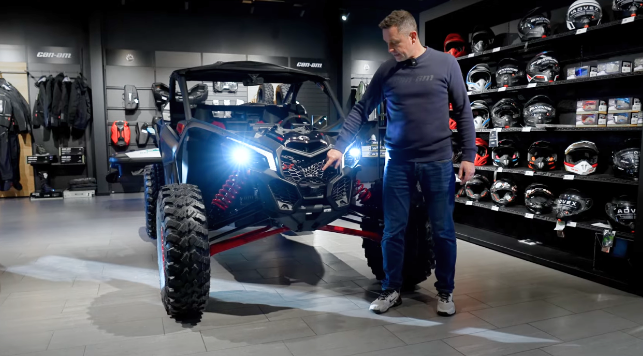 Can-Am Maverick XRS Turbo 2026 phares LED